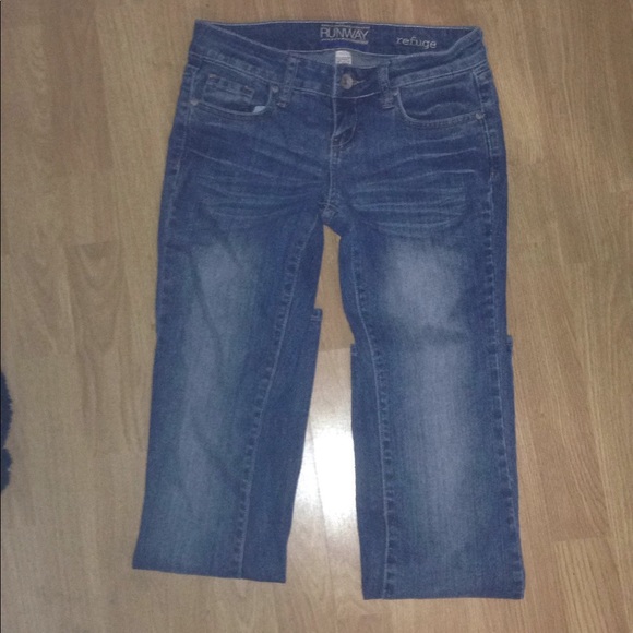 Runway jeans - Picture 2 of 4